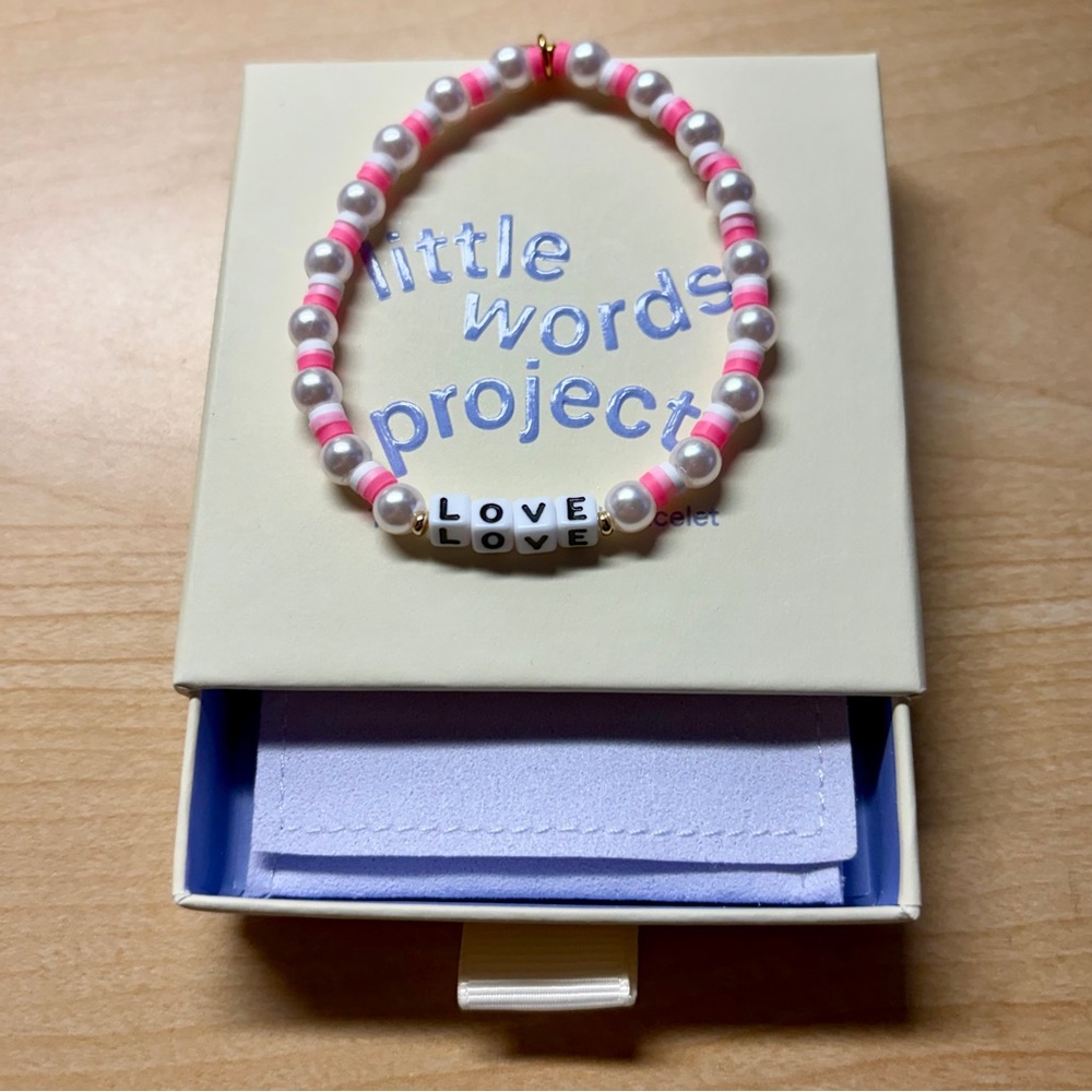 Little Words Project Love Bracelet with Pink and Pearl Beads, Sz S/M, NIB 🩷 - Picture 2 of 3